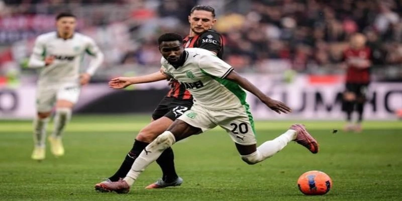 Soi Kèo Napoli Vs AC Milan 01h45 Ngày 07/04 VĐQG Italia Vòng 31 3 Dự đoán những cái tên ra sân ngay từ đầu của 2 CLB